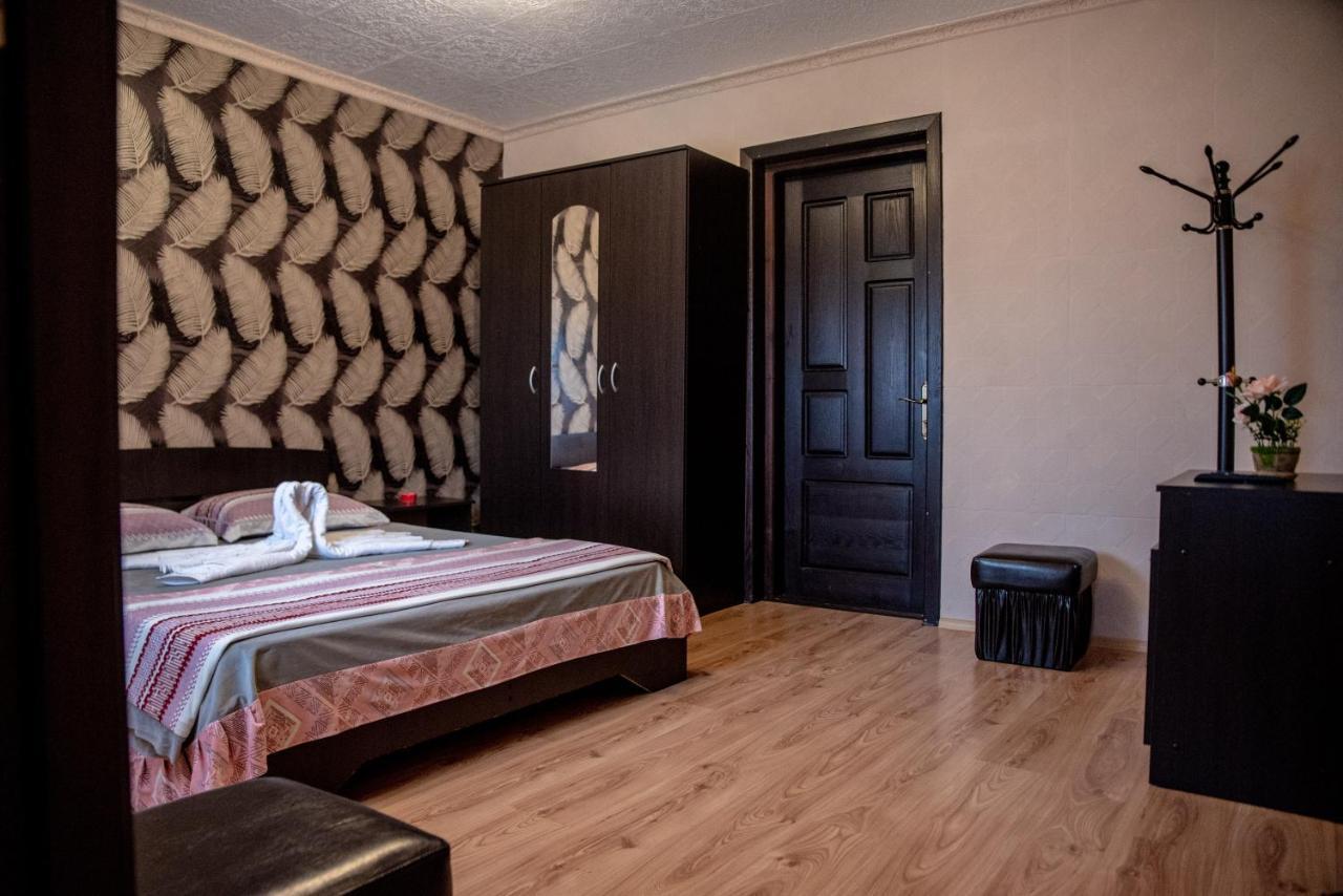 Casa Robi Hotel Pestisani Luaran gambar