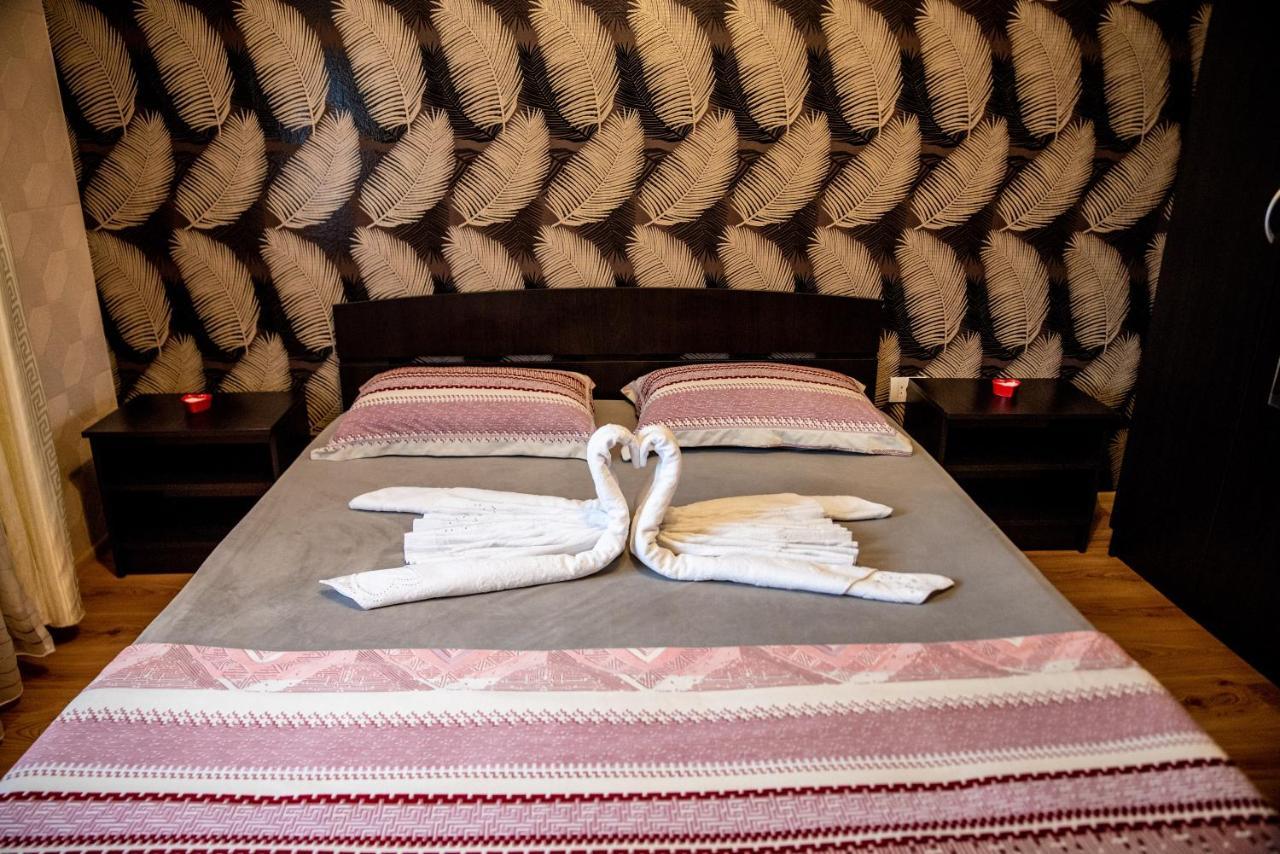 Casa Robi Hotel Pestisani Luaran gambar