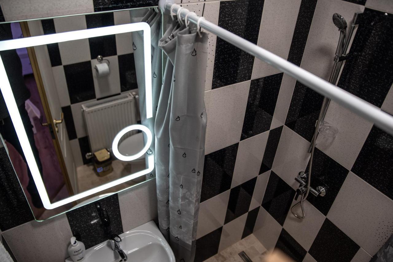 Casa Robi Hotel Pestisani Luaran gambar